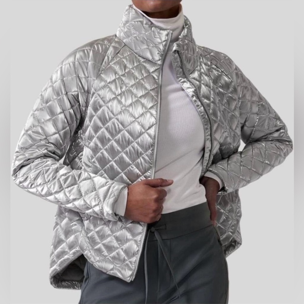 Athleta whisper featherless metallic silver
Jacket